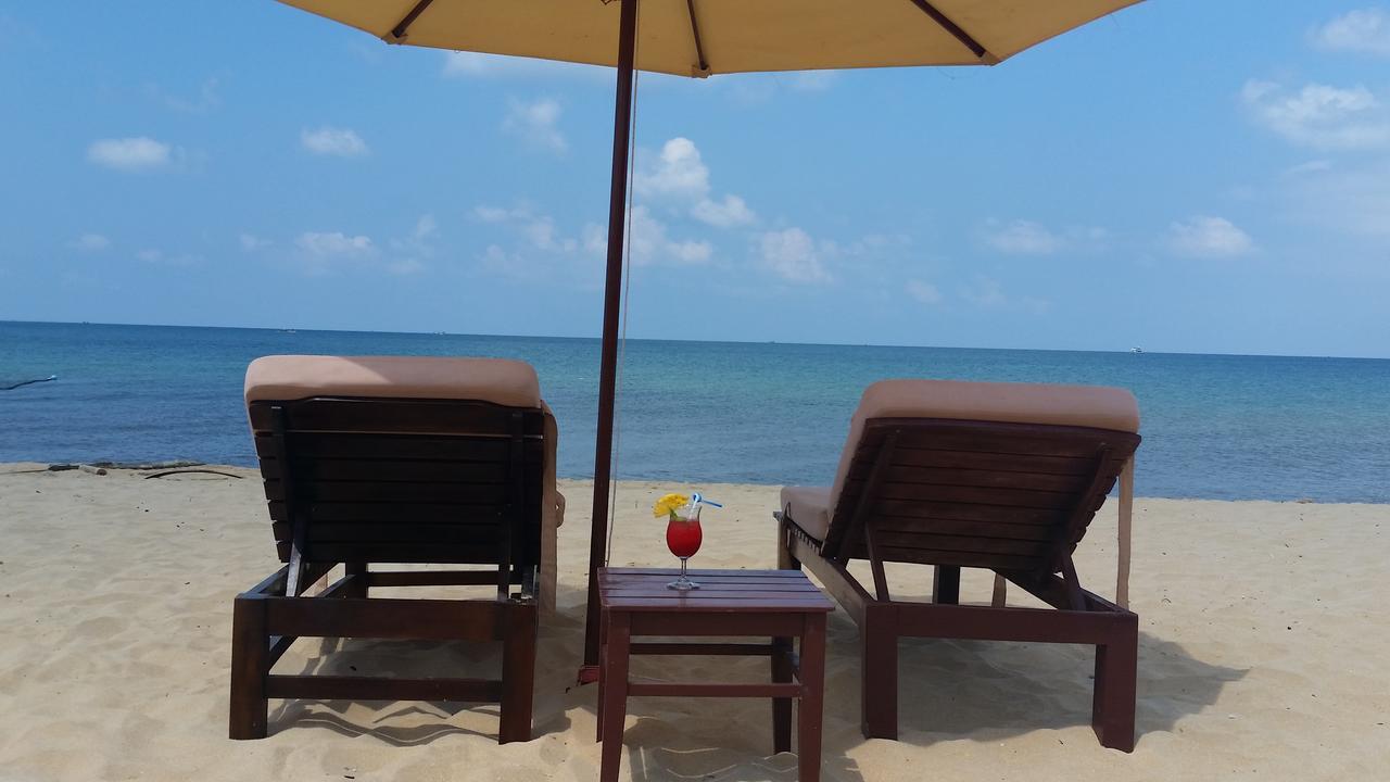 Coastal Village Beach Resort Phu Quoc Esterno foto